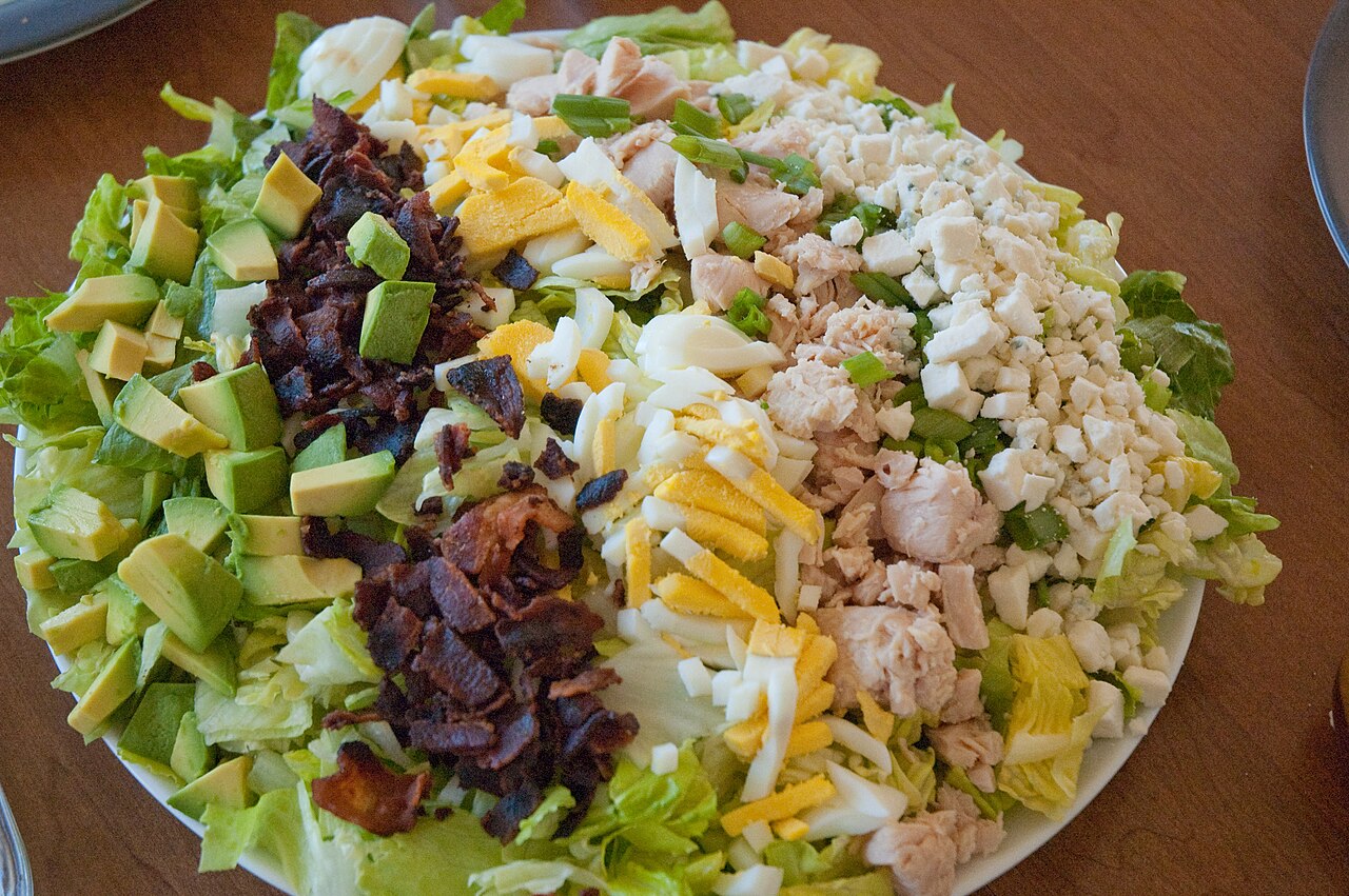 Cobb Salad: The Hearty Meal Prep Dinner That Eats Like a Meal